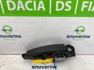 Gebruikte Deurgreep 2Deurs links Renault Trafic (1FL/2FL/3FL/4FL) 1.6 dCi 115 Prijs € 90,75 Inclusief btw aangeboden door Snuverink Autodemontage