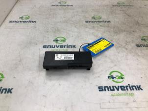 Gebruikte Telefoon Module Peugeot 3008 II (M4/MC/MJ/MR) 1.2 12V e-THP PureTech 130 Prijs € 80,00 Margeregeling aangeboden door Snuverink Autodemontage