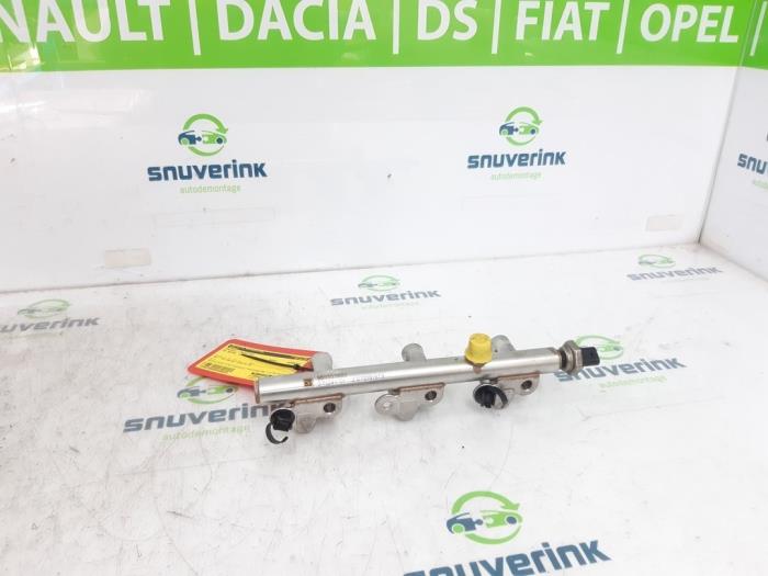Gebruikte Common rail (Injectie) Citroen C3 Aircross I (2C/2R) 1.2 e-THP PureTech 110 Prijs € 57,37 Margeregeling aangeboden door Snuverink Autodemontage