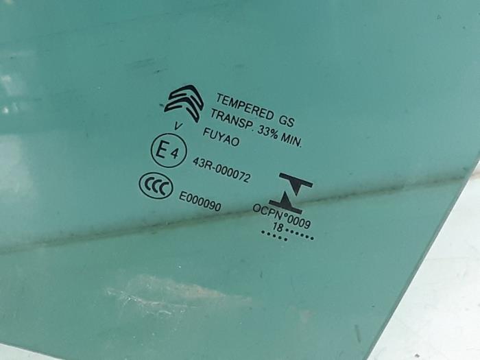 Portierruit 4Deurs links-achter van een Citroën C3 Aircross I (2C/2R) 1.2 e-THP PureTech 110 2019