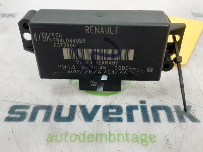 Gebruikte Module PDC Renault Captur II (RJB) 1.3 Mild Hybrid 140, TCe 140 16V Prijs € 30,00 Margeregeling aangeboden door Snuverink Autodemontage