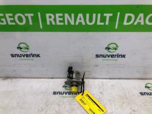 Gebruikte Brandstofpomp Mechanisch Renault Kadjar (RFEH) 1.3 TCE 160 FAP 16V Prijs € 162,00 Margeregeling aangeboden door Snuverink Autodemontage