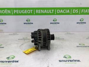 Gebruikte Dynamo Renault Kadjar (RFEH) 1.3 TCE 160 FAP 16V Prijs € 64,98 Margeregeling aangeboden door Snuverink Autodemontage