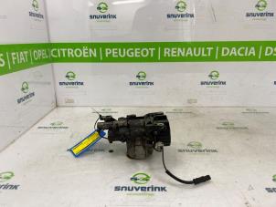 Gebruikte Oliepomp Peugeot 207/207+ (WA/WC/WM) 1.6 16V VTi Prijs € 211,75 Inclusief btw aangeboden door Snuverink Autodemontage