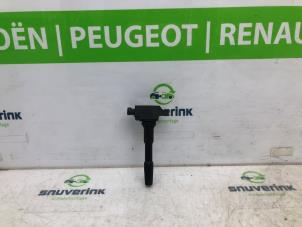 Gebruikte Bobine Renault Twingo III (AH) 1.0 SCe 70 12V Prijs € 14,00 Margeregeling aangeboden door Snuverink Autodemontage