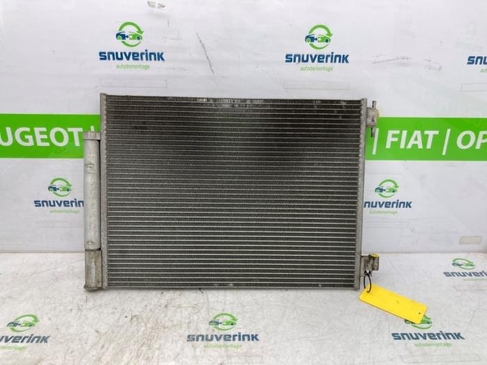 Gebruikte Airco Condensor Renault Twingo III (AH) 1.0 SCe 70 12V Prijs € 38,25 Margeregeling aangeboden door Snuverink Autodemontage