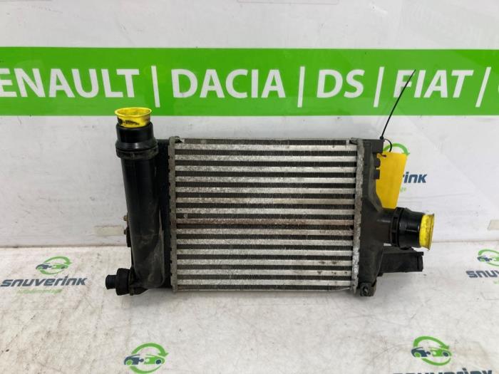 Gebruikte Intercooler Renault Clio IV Estate/Grandtour (7R) 0.9 Energy TCE 12V Prijs € 29,73 Margeregeling aangeboden door Snuverink Autodemontage