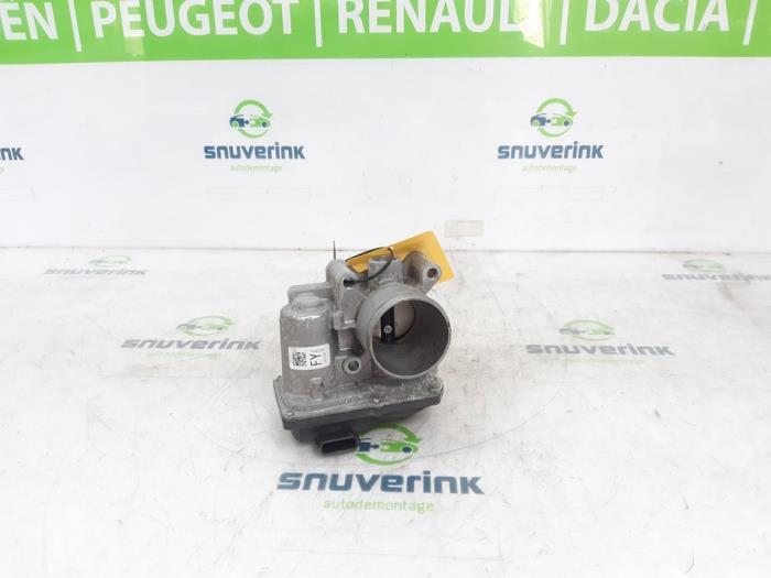 Gebruikte Gasklephuis Renault Twingo III (AH) 1.0 SCe 70 12V Prijs € 57,37 Margeregeling aangeboden door Snuverink Autodemontage