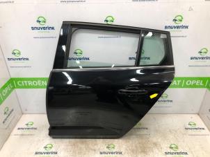 Gebruikte Deur 4Deurs links-achter Renault Megane IV Estate (RFBK) 1.3 TCE 115 16V Prijs € 384,98 Margeregeling aangeboden door Snuverink Autodemontage