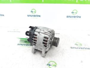 Gebruikte Dynamo Opel Corsa F (UB/UH/UP) 1.2 12V 75 Prijs € 127,05 Inclusief btw aangeboden door Snuverink Autodemontage