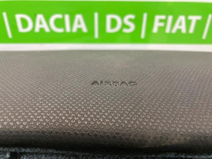 Dashboard van een Citroën DS3 (SA) 1.6 VTi 120 16V 2011