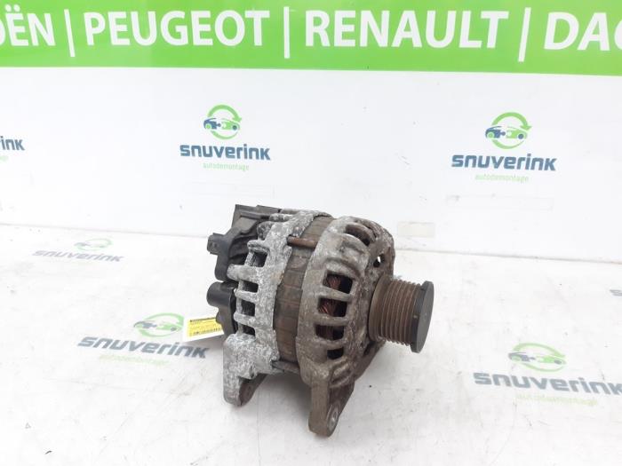 Gebruikte Dynamo Dacia Logan MCV II/III/Sandero Wagon 0.9 TCE 12V LPG Prijs € 74,98 Margeregeling aangeboden door Snuverink Autodemontage