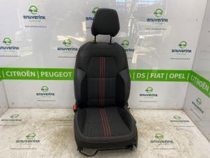 Gebruikte Stoel links Renault Captur II (RJB) 1.3 Mild Hybrid 140, TCe 140 16V Prijs € 241,98 Inclusief btw aangeboden door Snuverink Autodemontage