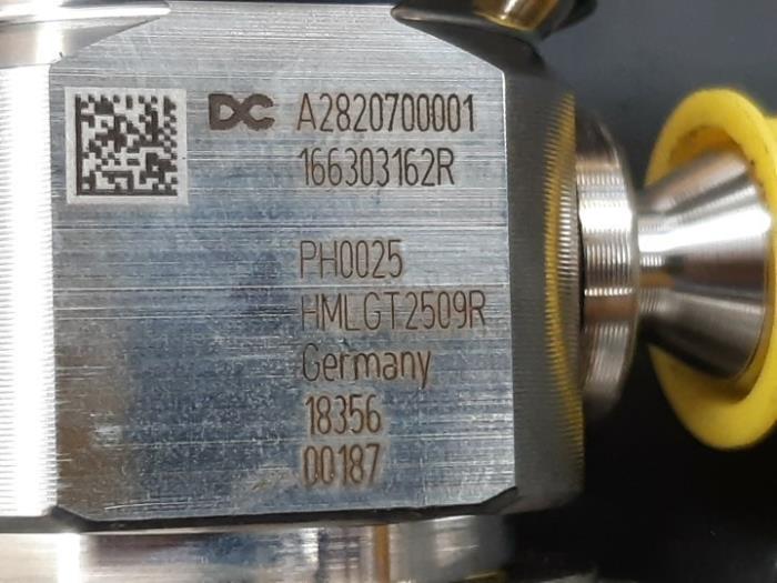 Brandstofpomp Mechanisch van een Renault Captur II (RJB) 1.3 Mild Hybrid 140, TCe 140 16V 2021