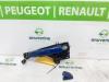 Renault Captur II (RJB) 1.3 Mild Hybrid 140, TCe 140 16V Deurgreep 4Deurs links-voor