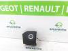 Renault Captur II (RJB) 1.3 Mild Hybrid 140, TCe 140 16V Start/Stop schakelaar