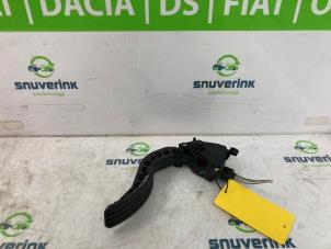 Gebruikte Gaspedaal Renault Trafic (1FL/2FL/3FL/4FL) 1.6 dCi 125 Twin Turbo Prijs € 65,34 Inclusief btw aangeboden door Snuverink Autodemontage