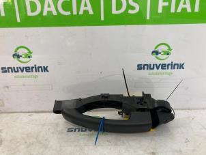 Gebruikte Deurgreep 2Deurs links Renault Trafic (1FL/2FL/3FL/4FL) 1.6 dCi 125 Twin Turbo Prijs € 90,75 Inclusief btw aangeboden door Snuverink Autodemontage