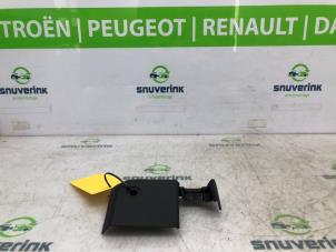 Gebruikte Diversen Renault Captur II (RJB) 1.3 Mild Hybrid 140, TCe 140 16V Prijs € 18,15 Inclusief btw aangeboden door Snuverink Autodemontage