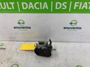 Gebruikte Gasklephuis Renault Megane IV Estate (RFBK) 1.3 TCE 115 16V Prijs € 30,00 Margeregeling aangeboden door Snuverink Autodemontage