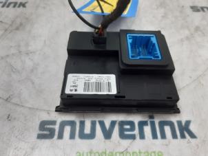 Gebruikte Climatronic module Peugeot 3008 II (M4/MC/MJ/MR) 1.2 12V e-THP PureTech 130 Prijs € 39,98 Margeregeling aangeboden door Snuverink Autodemontage