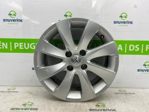 Gebruikte Velg Peugeot Partner Tepee (7A/B/C/D/E/F/G/J/P/S) 1.2 12V e-THP PureTech 110 Prijs € 89,98 Margeregeling aangeboden door Snuverink Autodemontage