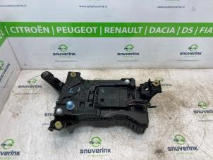 Gebruikte Tank adblue Peugeot 308 SW (L4/L9/LC/LJ/LR) 1.6 BlueHDi 120 Prijs € 445,50 Margeregeling aangeboden door Snuverink Autodemontage