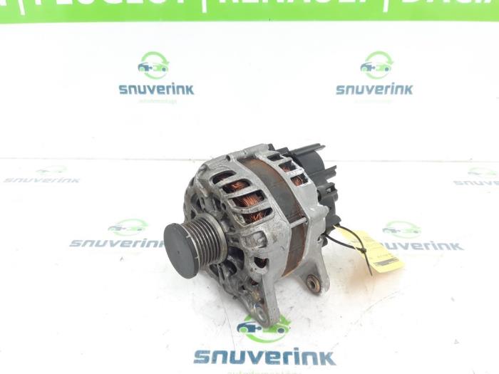 Gebruikte Dynamo Renault Captur II (RJB) 1.3 TCE 130 16V Prijs € 94,98 Margeregeling aangeboden door Snuverink Autodemontage
