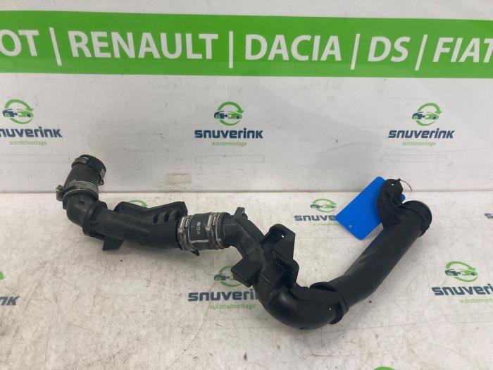 Gebruikte Intercooler Slang Peugeot Expert (V1/VA/VB/VE/VF/VT/VY) 2.0 Blue HDi 150 16V Prijs € 69,42 Inclusief btw aangeboden door Snuverink Autodemontage