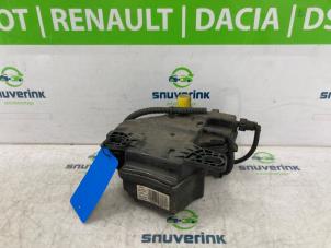 Gebruikte Additatief tank Peugeot 308 SW (L4/L9/LC/LJ/LR) 1.6 BlueHDi 120 Prijs € 166,50 Margeregeling aangeboden door Snuverink Autodemontage