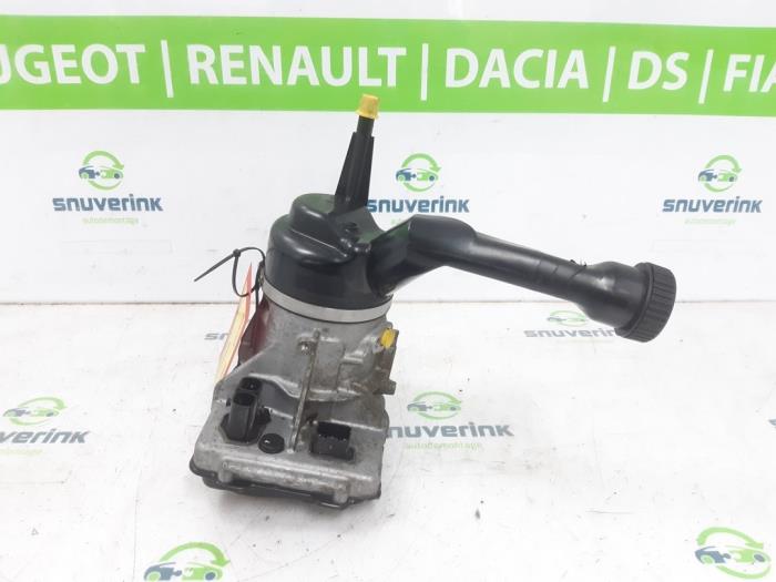 Gebruikte Servopomp Citroen C4 Picasso (UD/UE/UF) 1.6 HDiF 16V 110 Prijs € 115,00 Margeregeling aangeboden door Snuverink Autodemontage
