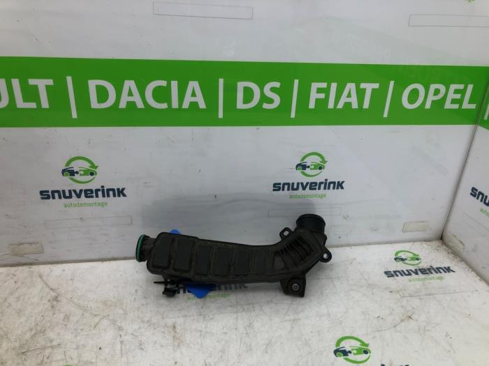 Gebruikte Intercooler Slang Peugeot 208 II (UB/UH/UP) 1.2 Vti 12V PureTech 100 Prijs € 30,25 Inclusief btw aangeboden door Snuverink Autodemontage