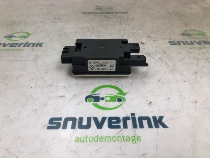 Gebruikte Computer Diversen Renault Master III (MA/MB/MC/MD/MH/MF/MG/MH) 2.3 dCi 150 16V Prijs € 92,57 Inclusief btw aangeboden door Snuverink Autodemontage