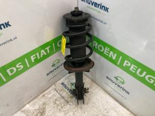 Gebruikte Mac Phersonpoot rechts-voor Renault Master III (MA/MB/MC/MD/MH/MF/MG/MH) 2.3 dCi 150 16V Prijs € 121,00 Inclusief btw aangeboden door Snuverink Autodemontage