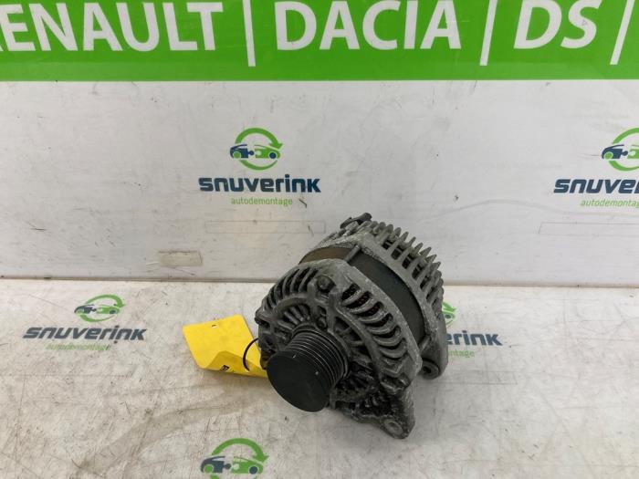 Gebruikte Dynamo Renault Scénic III (JZ) 1.4 16V TCe 130 Prijs € 84,98 Margeregeling aangeboden door Snuverink Autodemontage