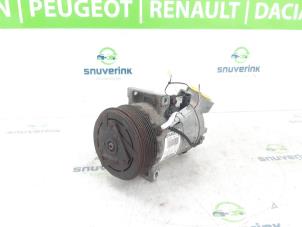 Gebruikte Aircopomp Renault Clio IV Estate/Grandtour (7R) 0.9 Energy TCE 12V Prijs € 55,00 Margeregeling aangeboden door Snuverink Autodemontage