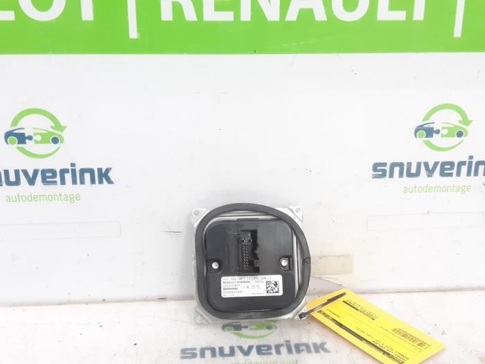 Gebruikte Module LED koplamp Renault Clio IV Estate/Grandtour (7R) 0.9 Energy TCE 12V Prijs € 36,00 Margeregeling aangeboden door Snuverink Autodemontage