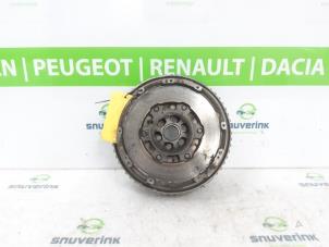 Gebruikte Vliegwiel Renault Captur II (RJB) 1.3 Mild Hybrid 140, TCe 140 16V Prijs € 193,60 Inclusief btw aangeboden door Snuverink Autodemontage