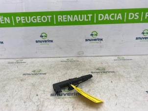 Gebruikte Bobine Renault Scénic III (JZ) 1.6 16V Bifuel Prijs € 25,00 Margeregeling aangeboden door Snuverink Autodemontage