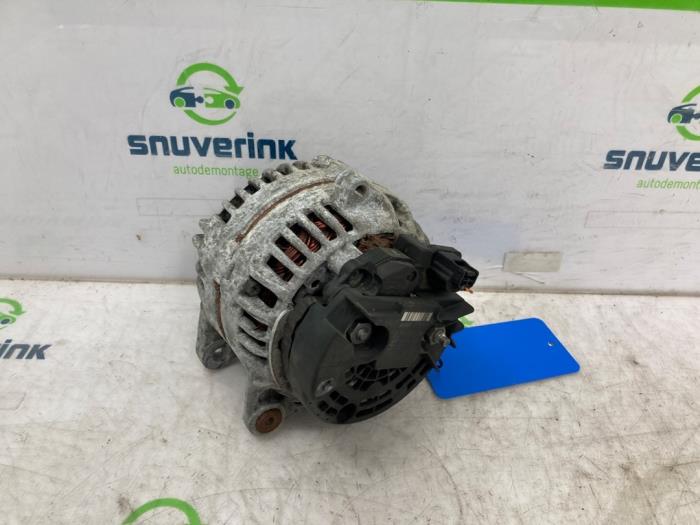 Dynamo van een Peugeot 206 (2A/C/H/J/S) 1.1 XN,XR 2001
