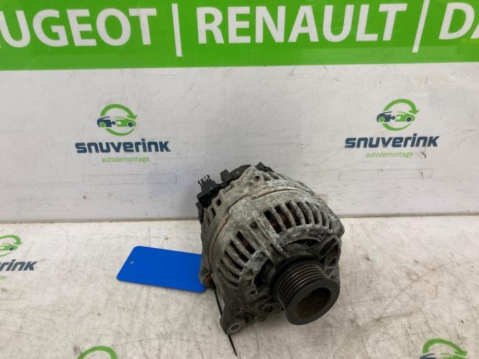 Dynamo van een Peugeot 206 (2A/C/H/J/S) 1.1 XN,XR 2001