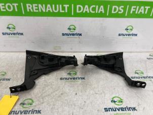 Gebruikte Diversen Renault Scénic IV (RFAJ) 1.2 TCE 130 16V Prijs € 112,50 Margeregeling aangeboden door Snuverink Autodemontage