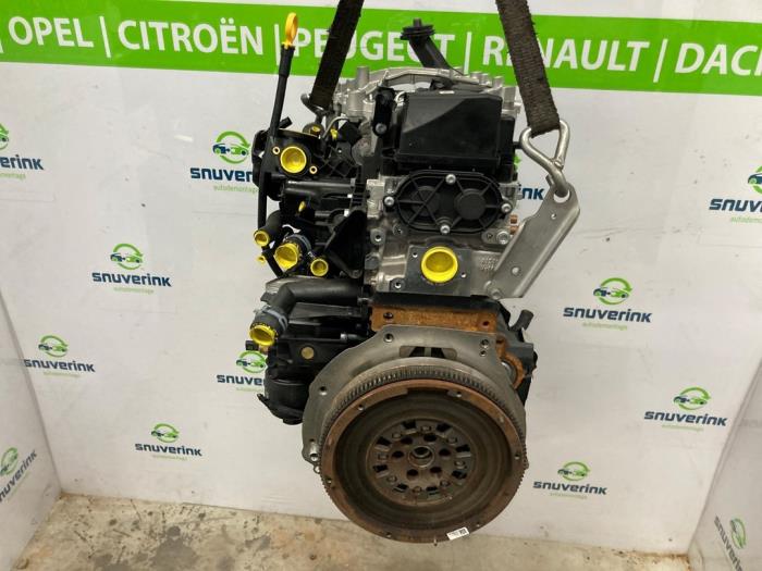Motor van een Volkswagen Transporter T6 2.0 TDI 150 2024