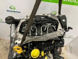 Motor van een Volkswagen Transporter T6 2.0 TDI 150 2024
