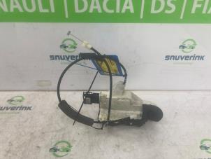 Gebruikte Deurslot Mechaniek 4Deurs links-voor Peugeot 308 SW (4E/H) 2.0 HDiF 16V GT Autom. Prijs € 152,46 Inclusief btw aangeboden door Snuverink Autodemontage