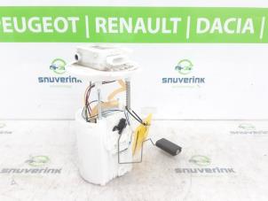 Gebruikte Tank element Pomp Renault Austral 1.2 E-Tech Full Hybrid 200 Prijs € 544,50 Inclusief btw aangeboden door Snuverink Autodemontage