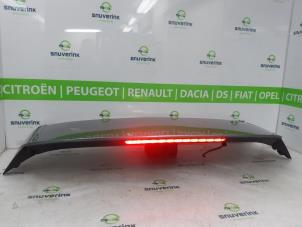 Gebruikte Spoiler Renault Austral 1.2 E-Tech Full Hybrid 200 Prijs € 332,75 Inclusief btw aangeboden door Snuverink Autodemontage