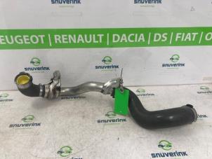 Gebruikte Koelwaterslang Opel Vivaro 1.6 CDTI BiTurbo 120 Prijs € 72,60 Inclusief btw aangeboden door Snuverink Autodemontage