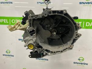 Gebruikte Versnellingsbak Peugeot 208 II (UB/UH/UP) 1.2 Vti 12V PureTech 100 Prijs € 900,00 Margeregeling aangeboden door Snuverink Autodemontage