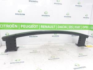 Gebruikte Bumperbalk voor Renault Austral 1.2 E-Tech Hybrid 200 Prijs € 217,80 Inclusief btw aangeboden door Snuverink Autodemontage